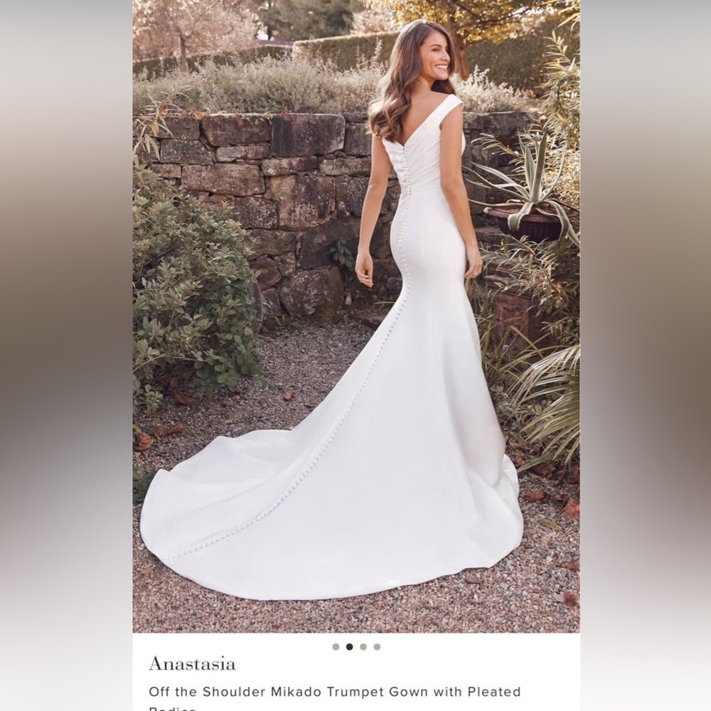 Justin Alexander Wedding Gown